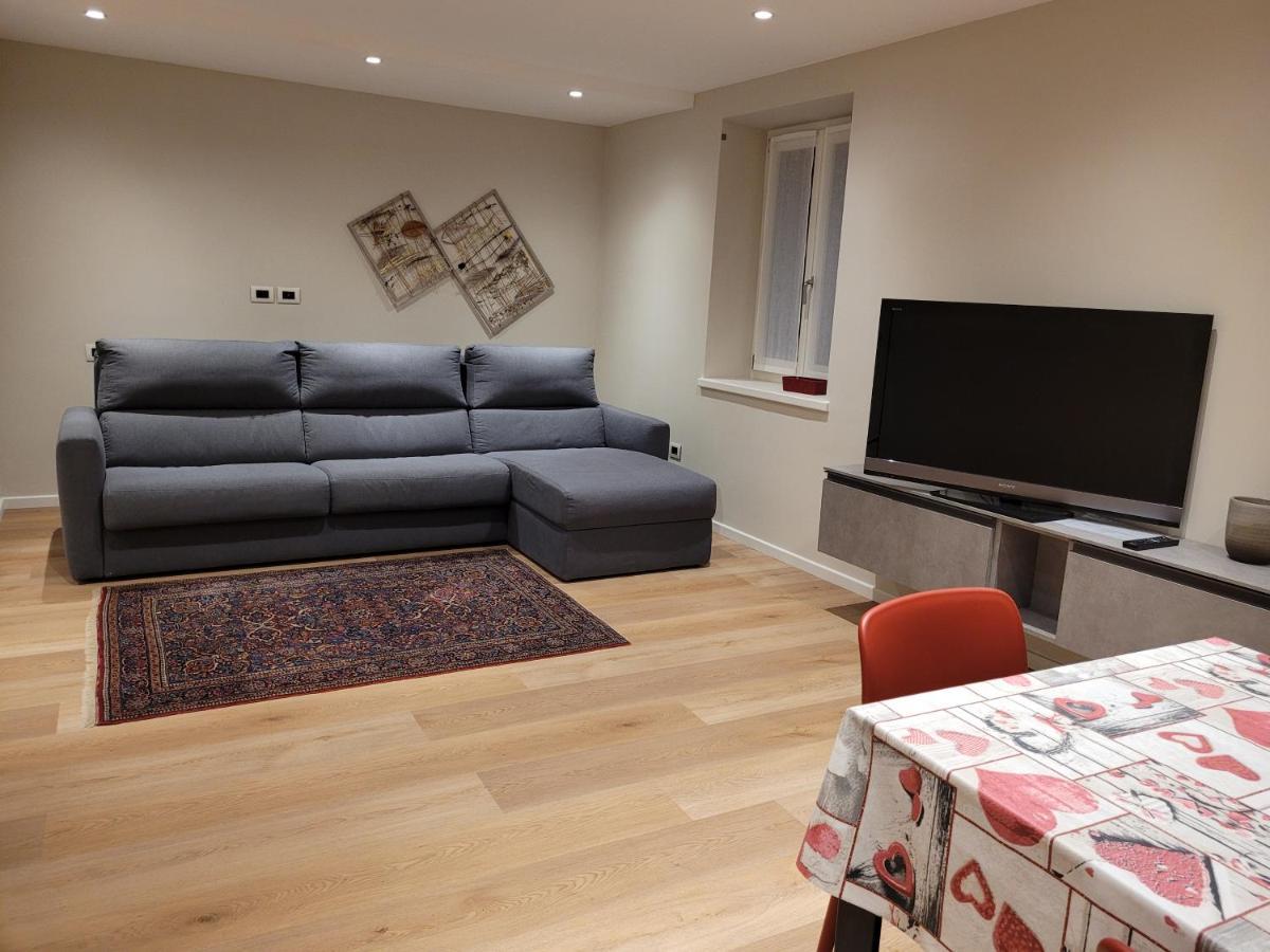 Casa Vacanze Paola Romeno Exteriér fotografie
