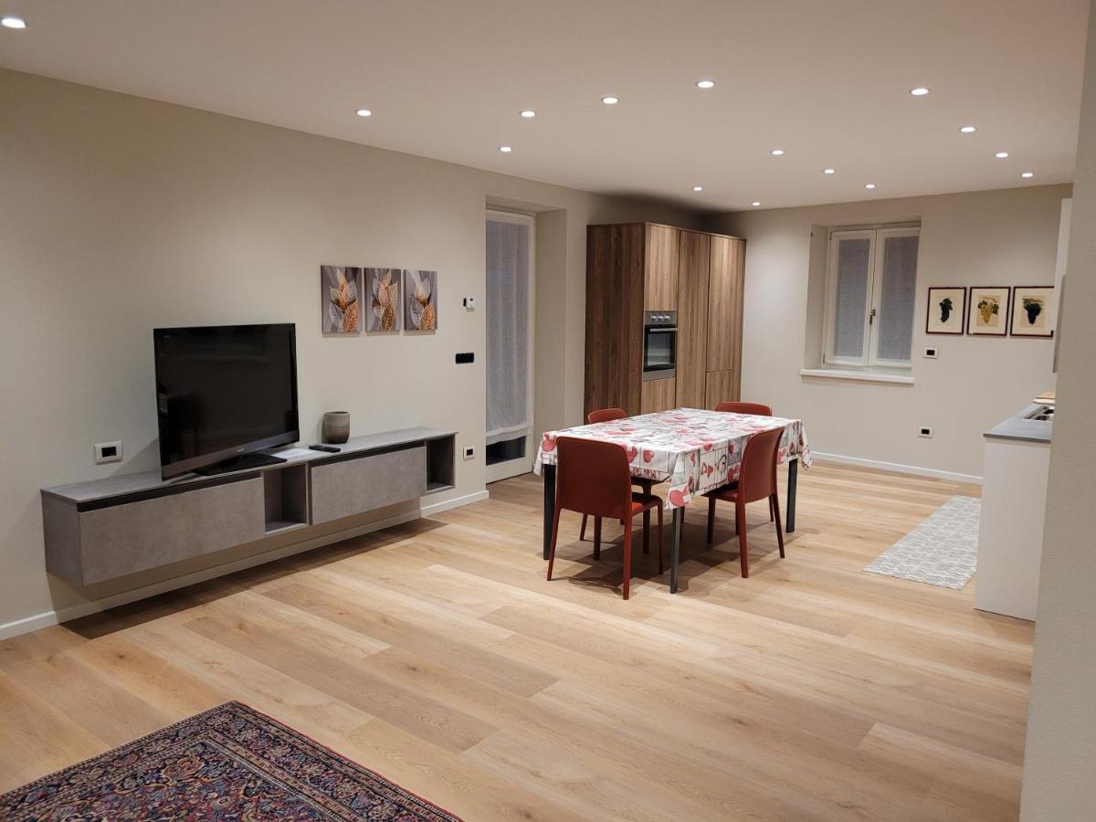 Casa Vacanze Paola Romeno Exteriér fotografie