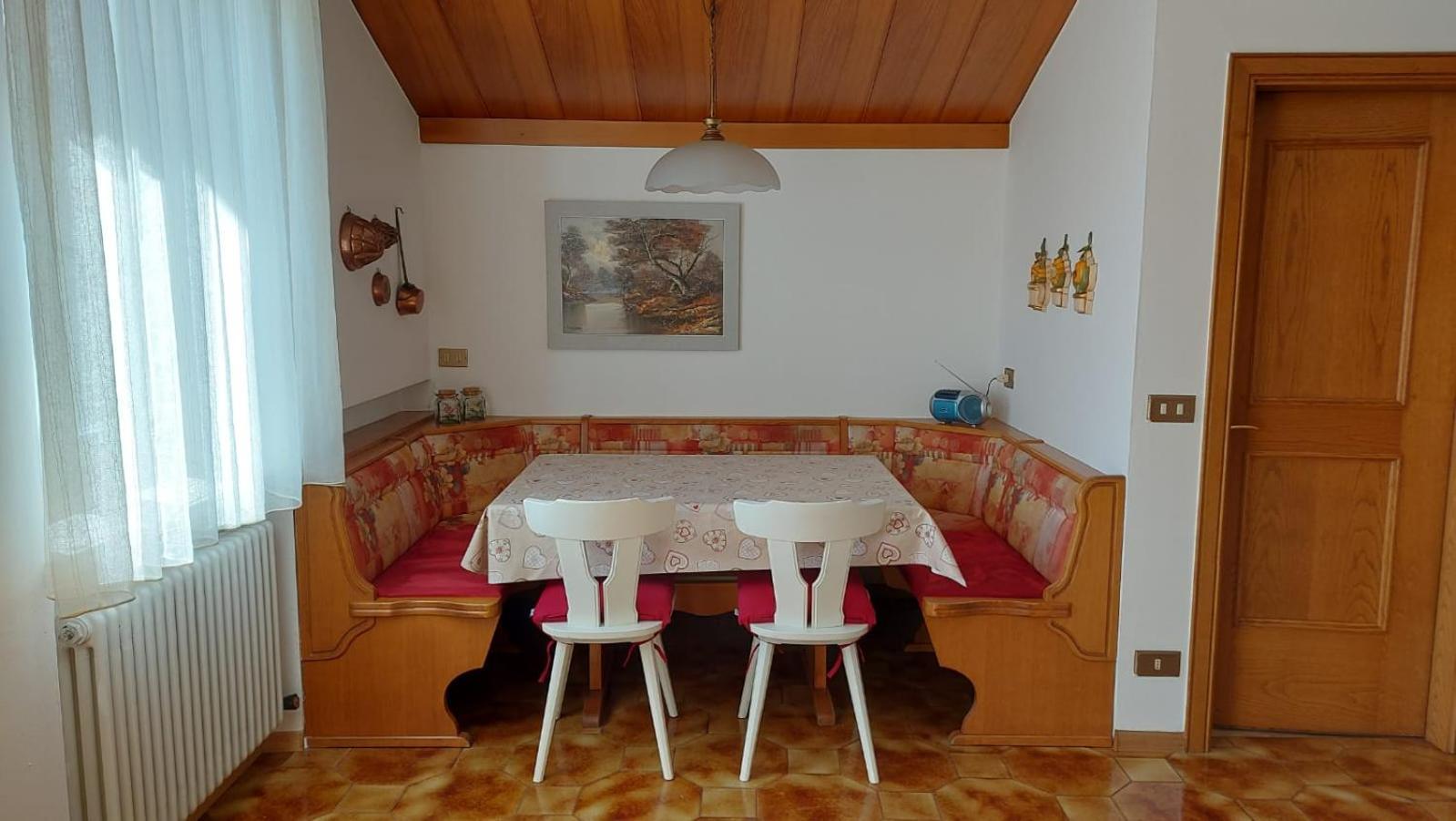 Casa Vacanze Paola Romeno Exteriér fotografie
