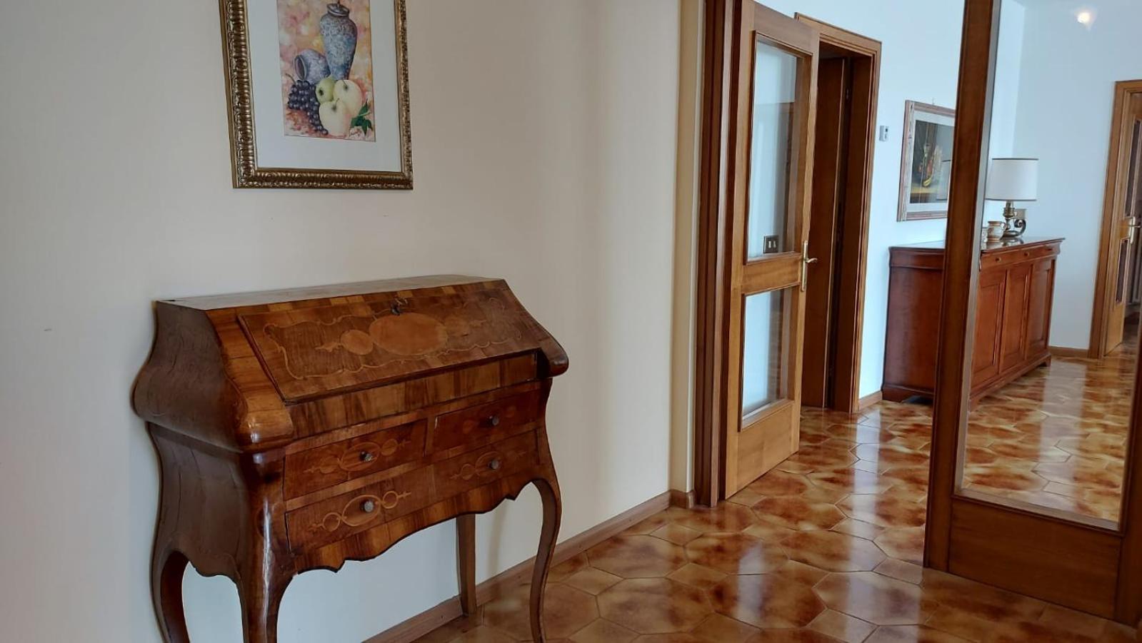 Casa Vacanze Paola Romeno Exteriér fotografie